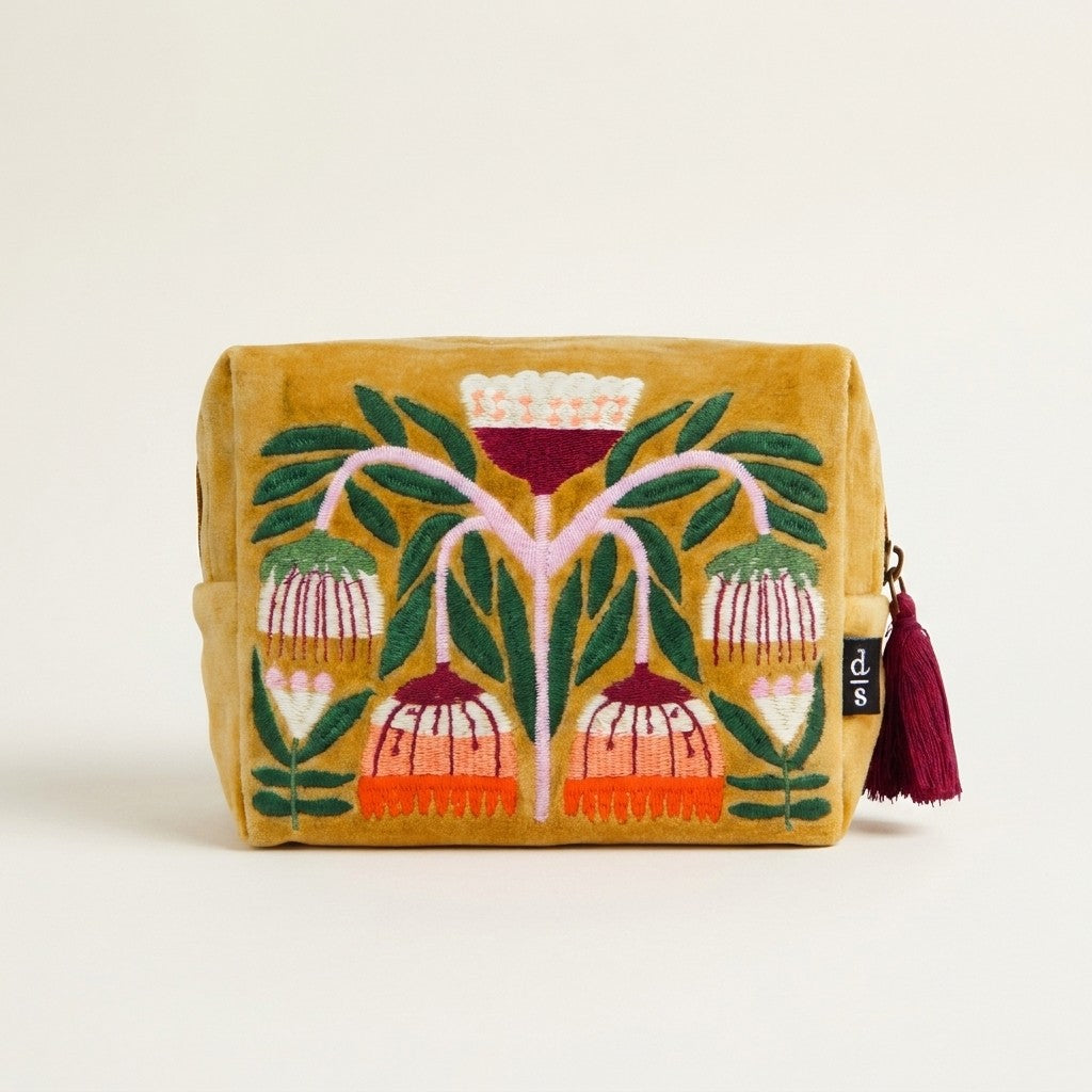 Venus Embroidered Pouch