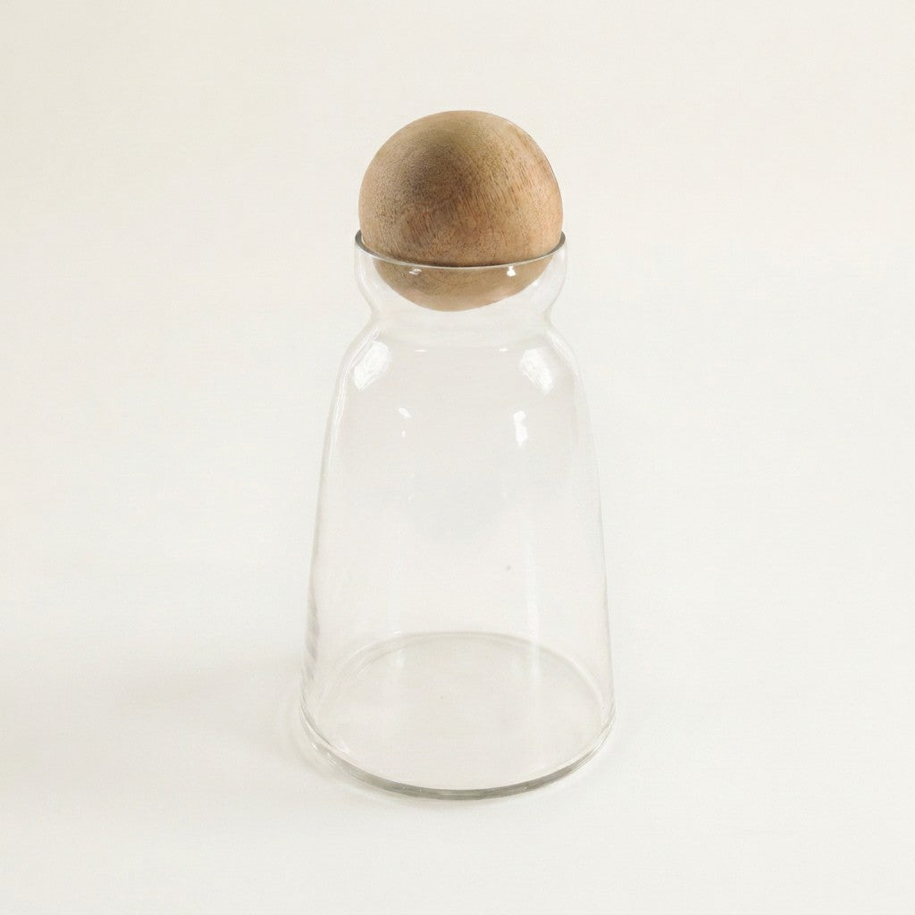 Brisbane Decanter, Short