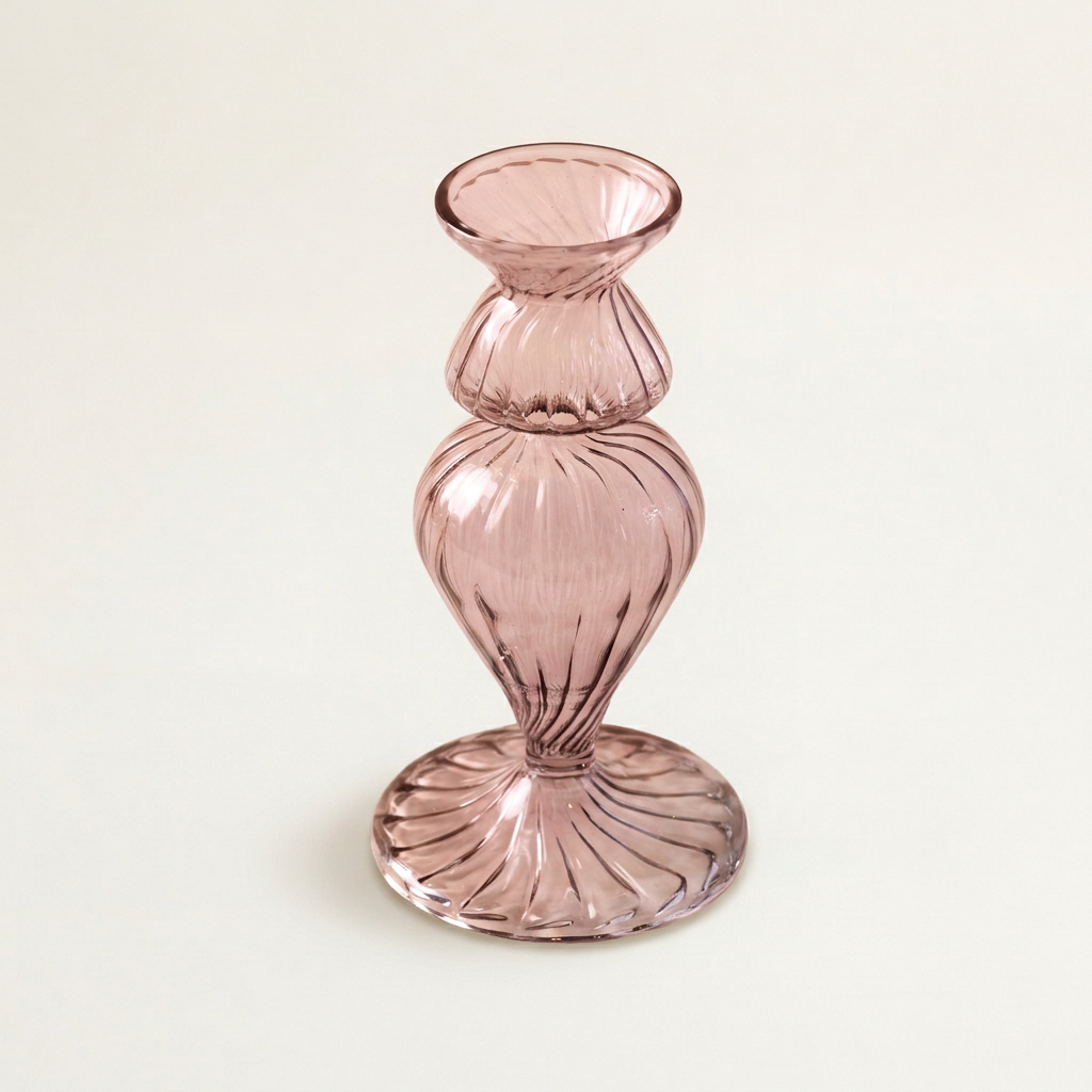 Nalia Budvase, Nocturn