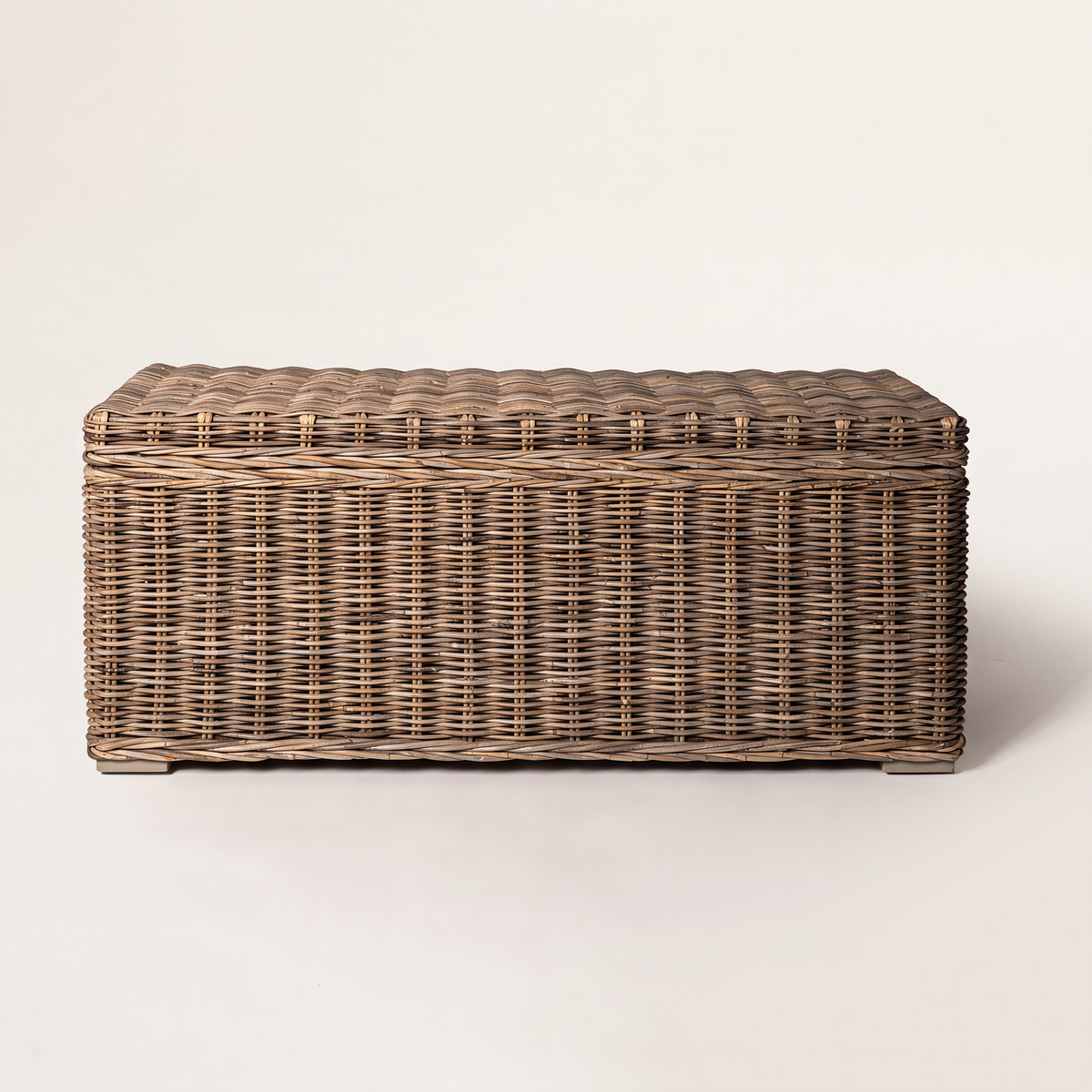 Banc de rangement en rotin