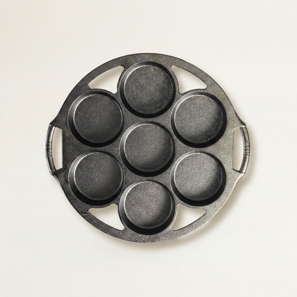 Lodge Bakeware Mini Cake Pan