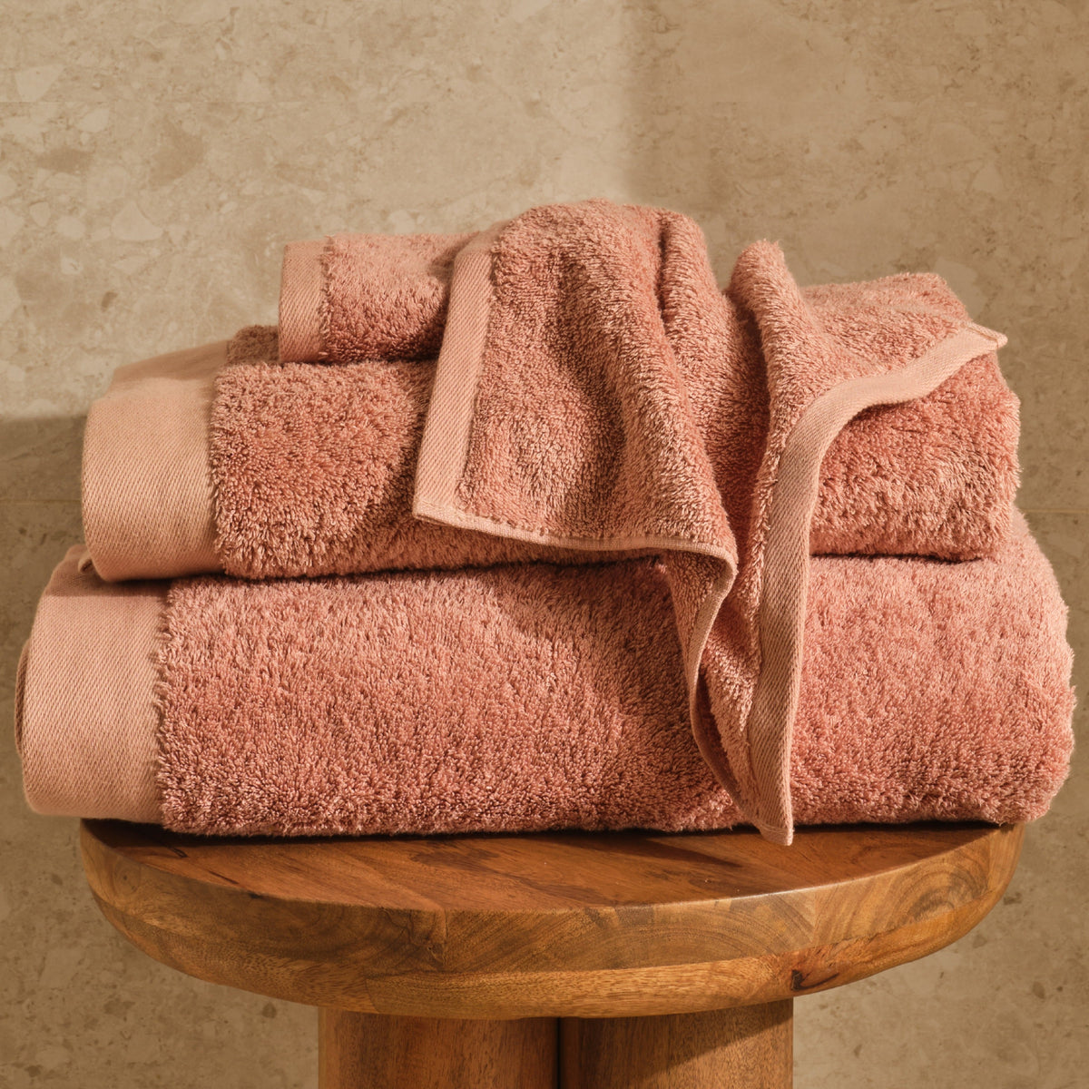 BATH LINENS & TOWELS