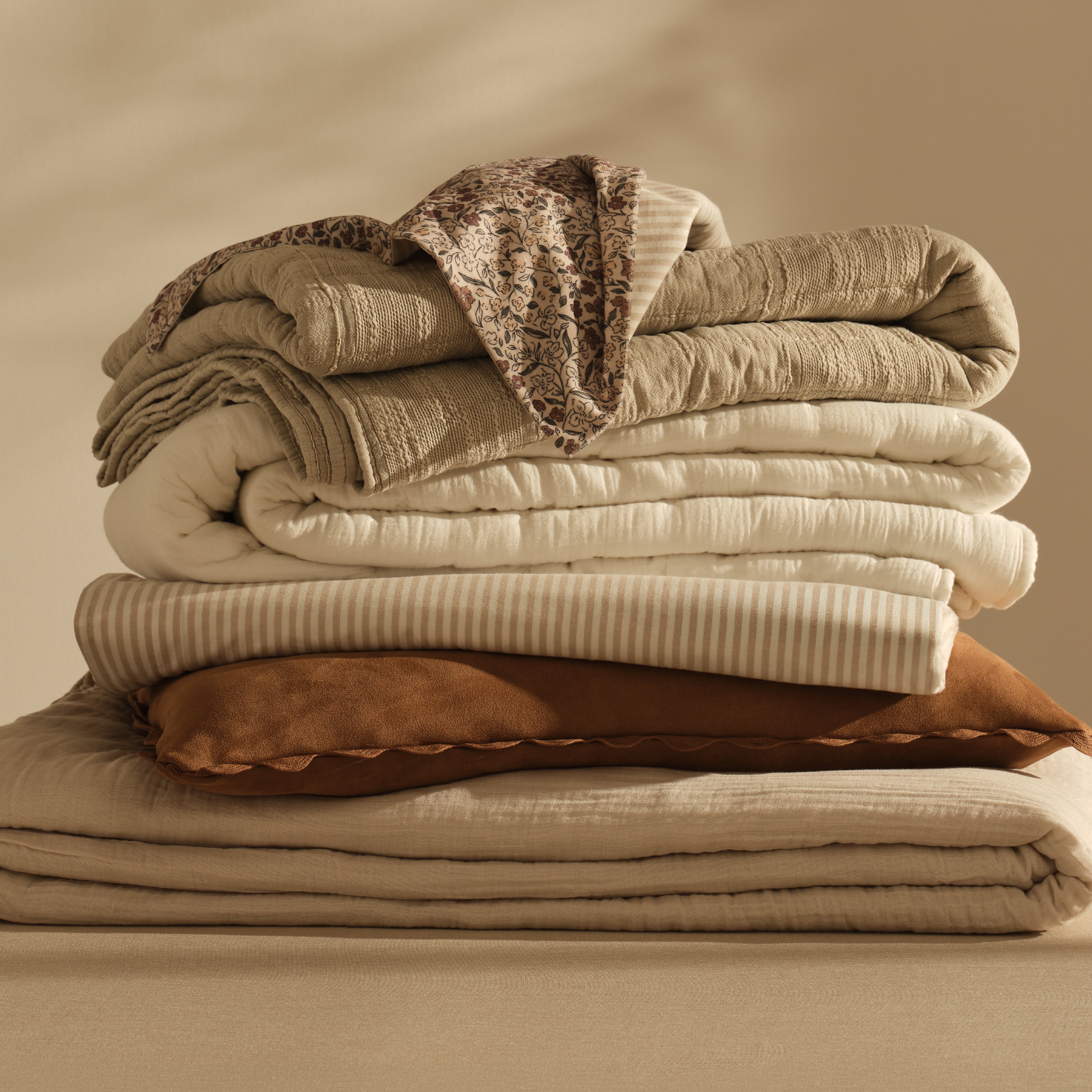 Bedding, Sheet Sets & Comforters | Bed Bath & Beyond Canada – Page 2