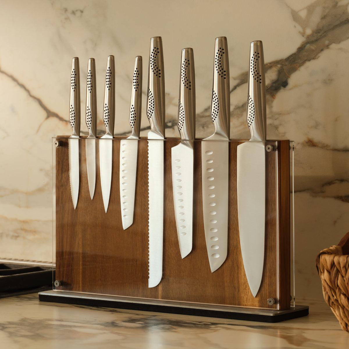 KITCHEN KNIVES & BLOCKS