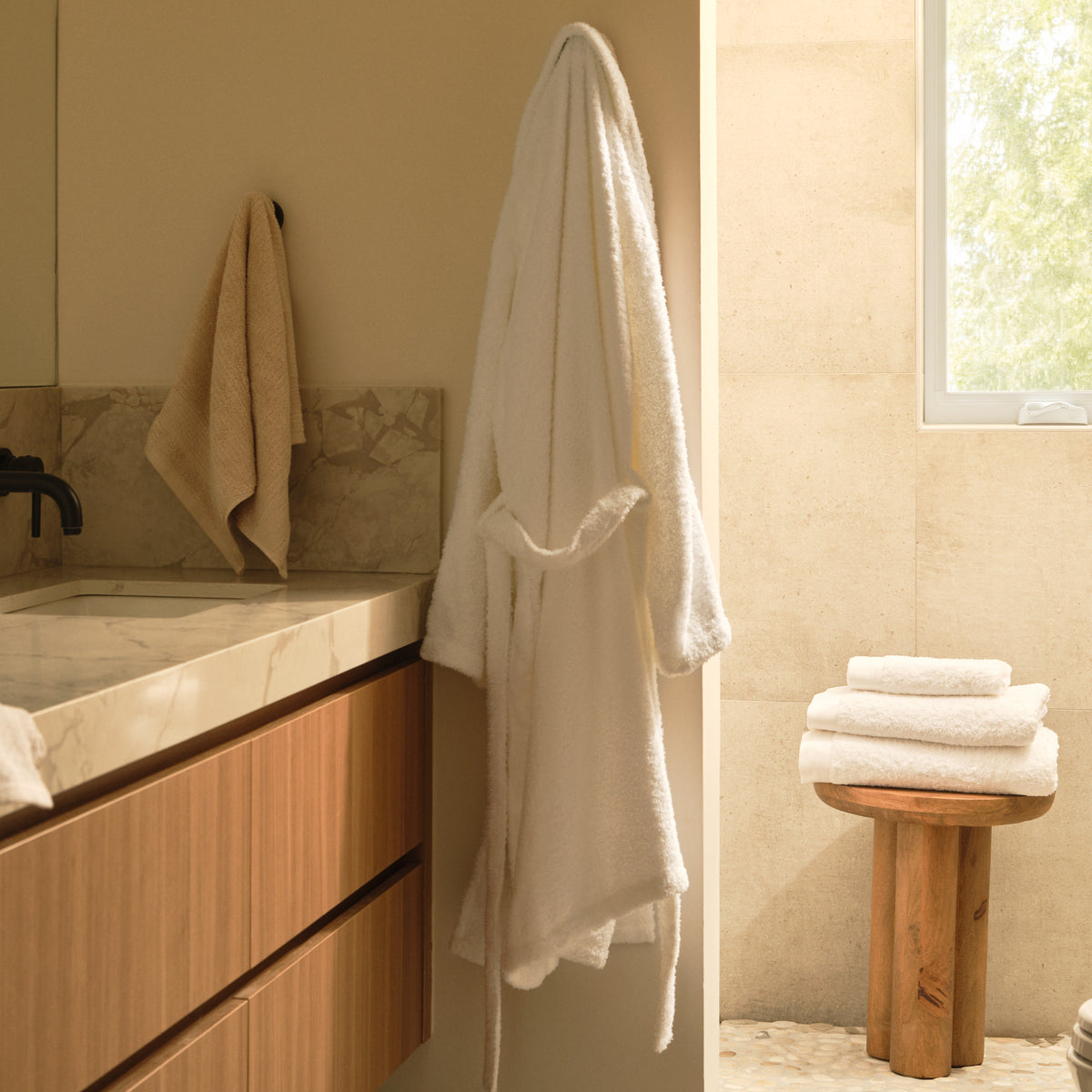 BATH ROBES & SLIPPERS