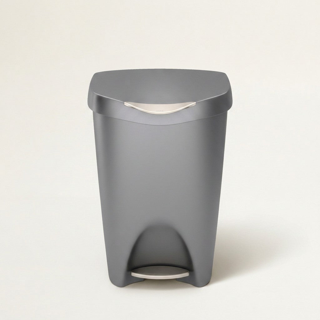 Brim Step Trash Can, 13 Gal