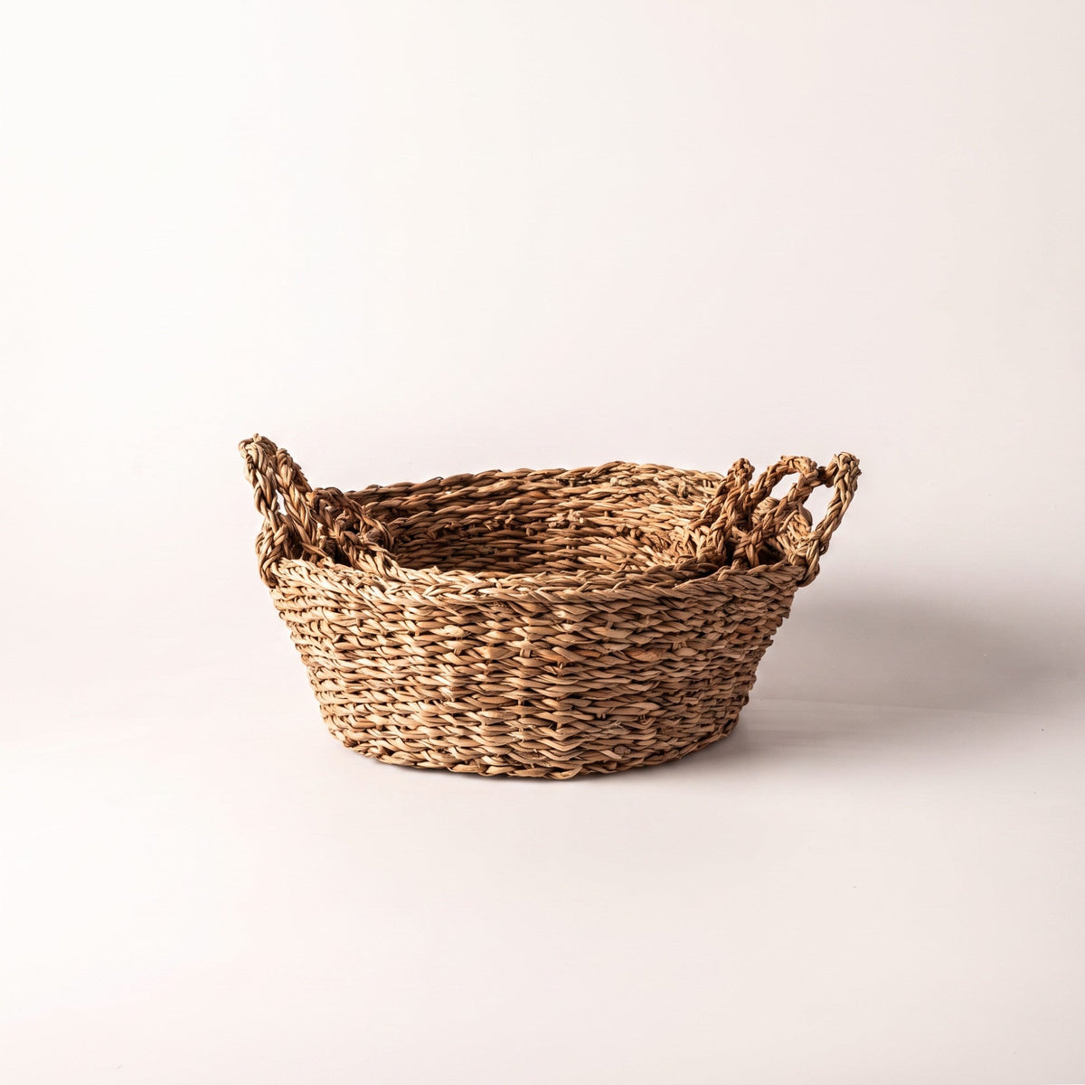 Low Round Seagrass Trays with Handles, Set of 3