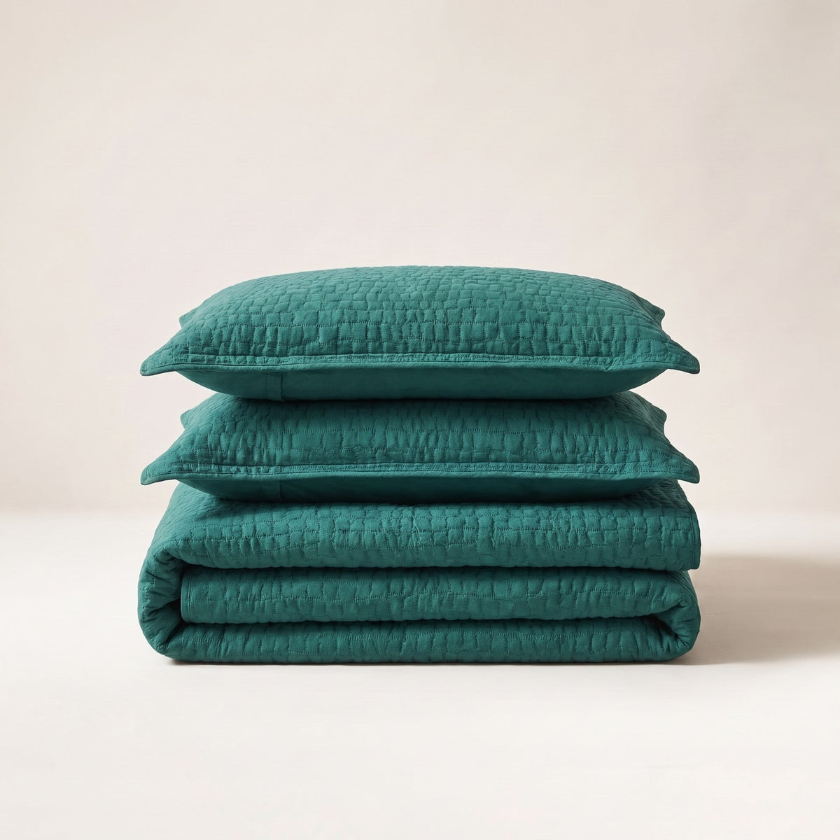 Lacoste Croc Scale Cotton Quilt Set