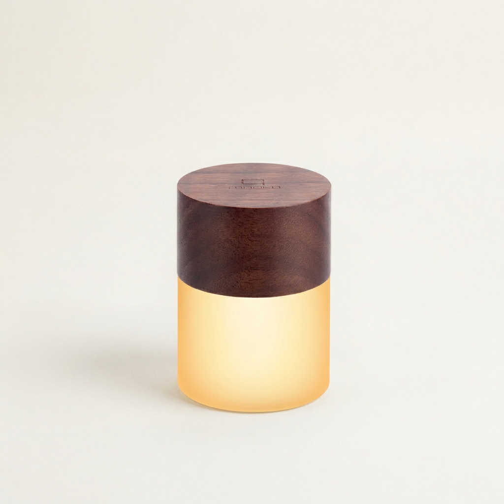 Lemelia Light, Large