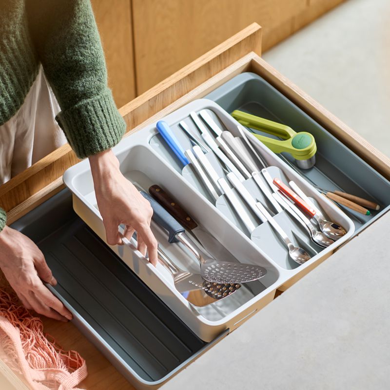 DS Expandable Tiered Tray