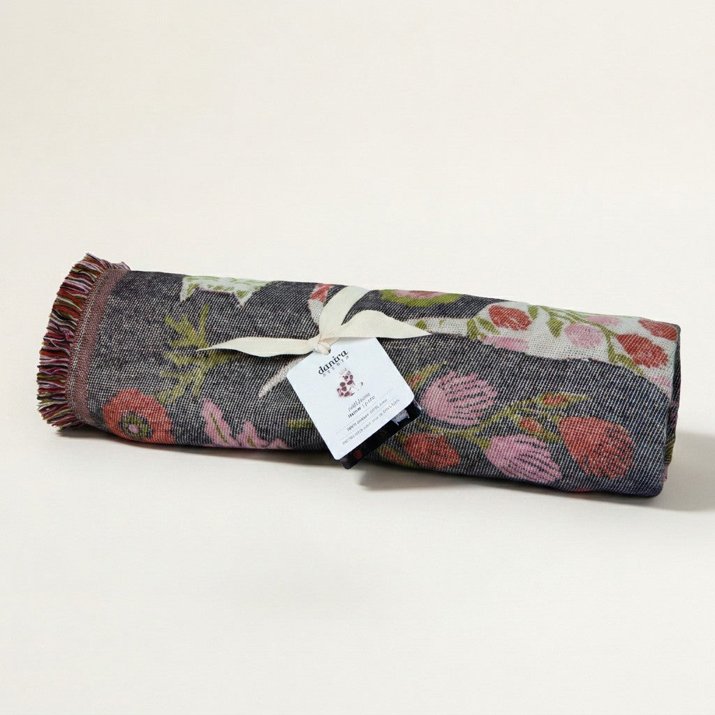 Catbloom Throw
