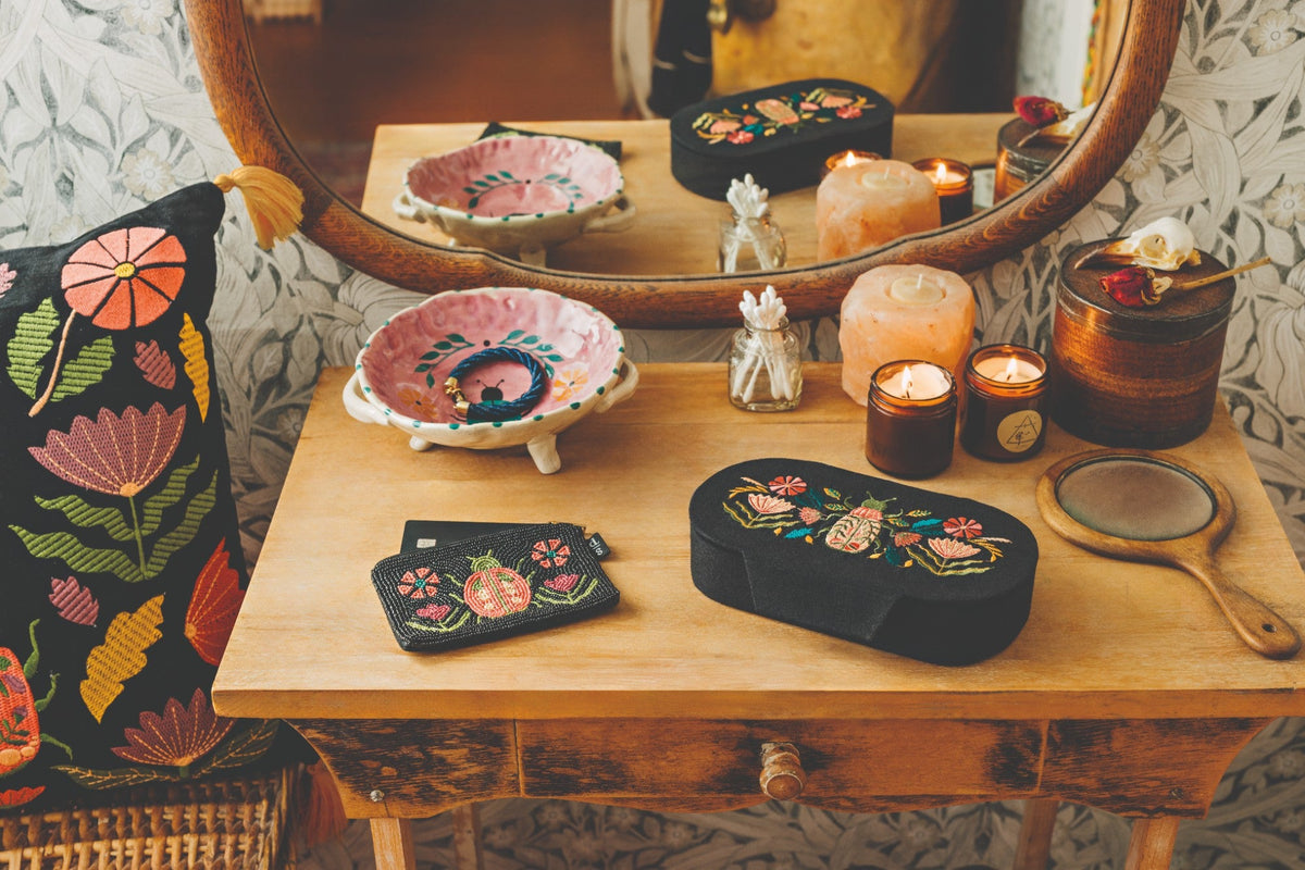 Amulet Embroidered Jewelry Box