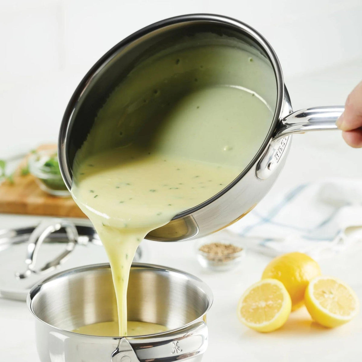 Hestan NanoBond Covered Saucier, 2 Qt