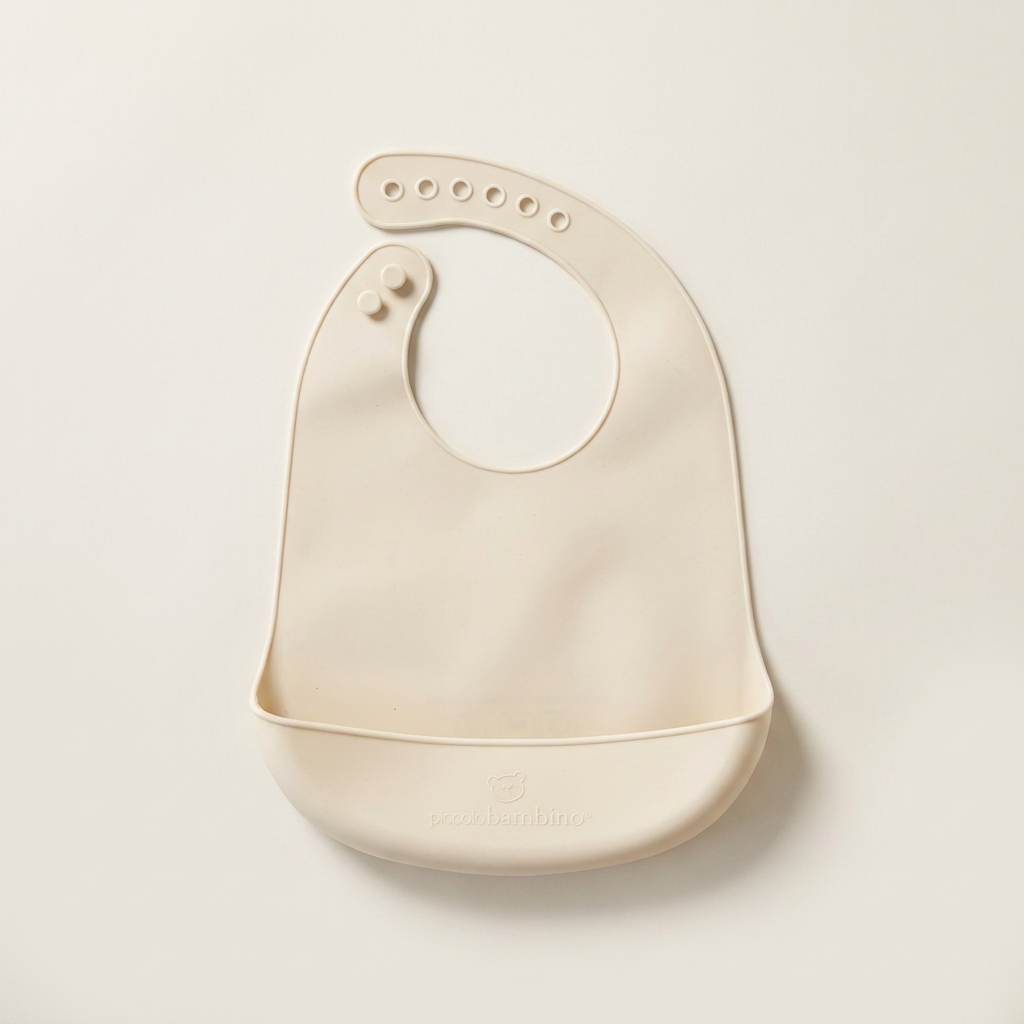 2 silicone bibs