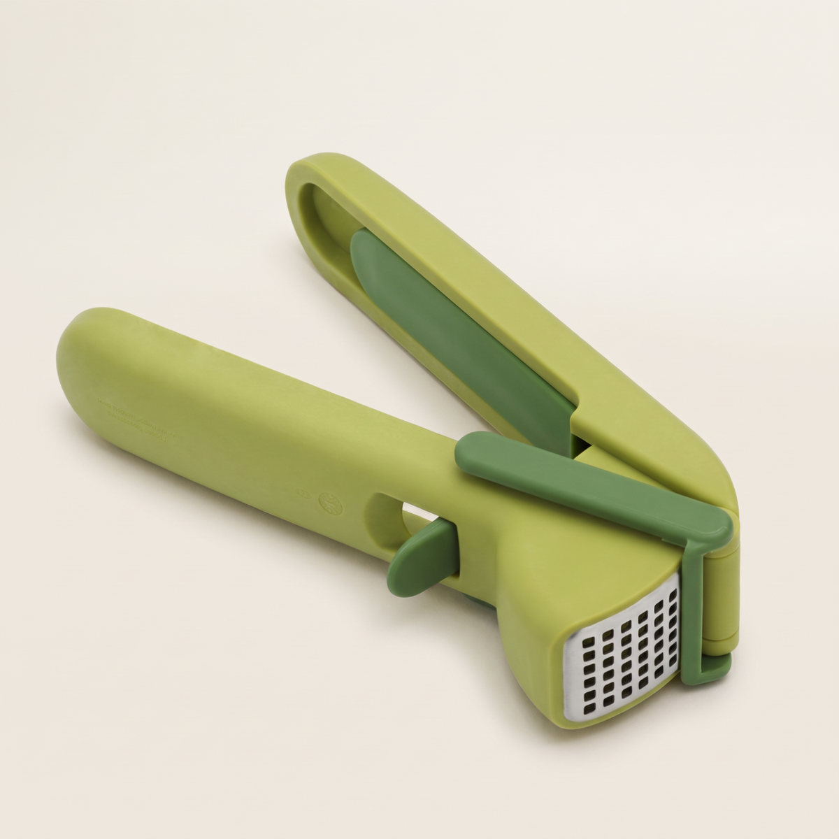 CleanForce Garlic Press