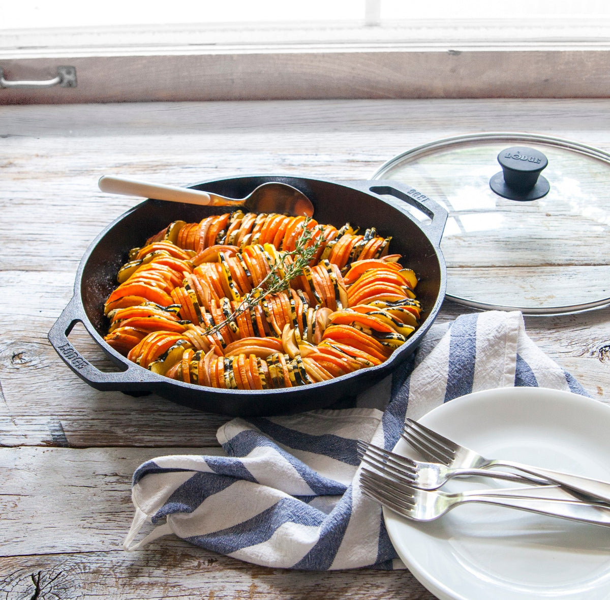 Lodge Chef Collection Everyday Pan with Lid