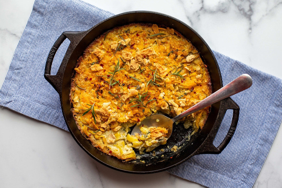 Lodge Bakeware Baker's Skillet