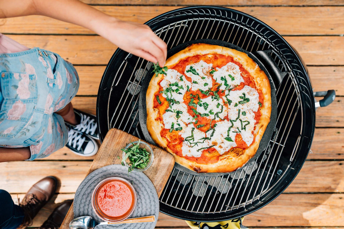 Lodge Bakeware Pizza Pan