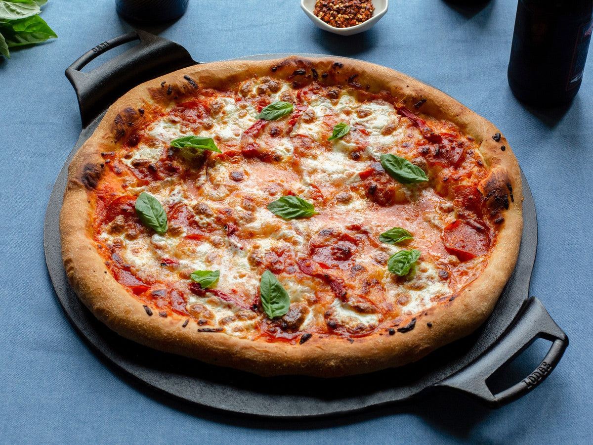 Lodge Bakeware Pizza Pan