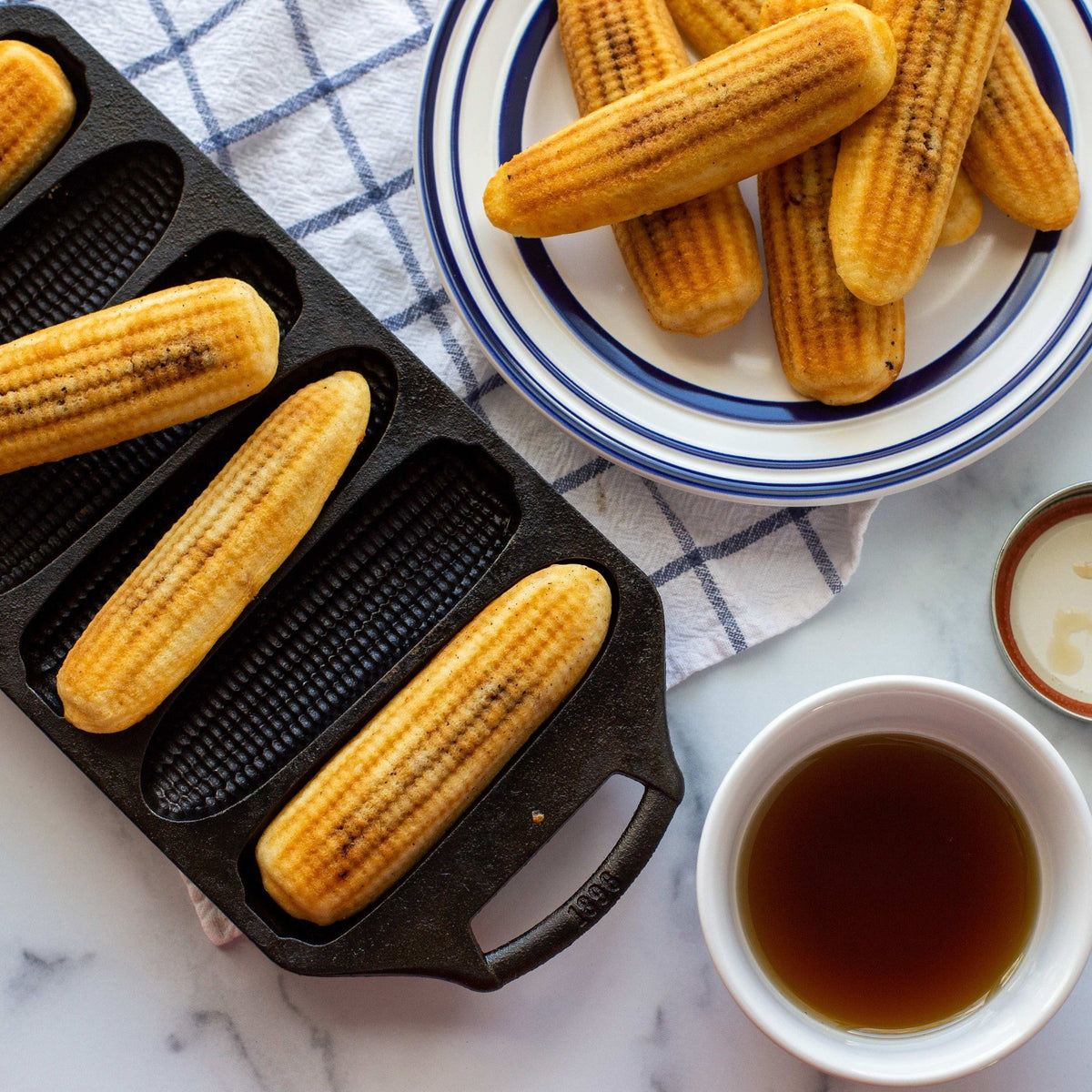 Lodge Bakeware Cornstick Pan