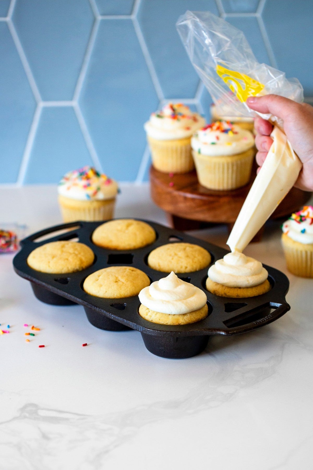 Lodge Bakeware Muffin Pan