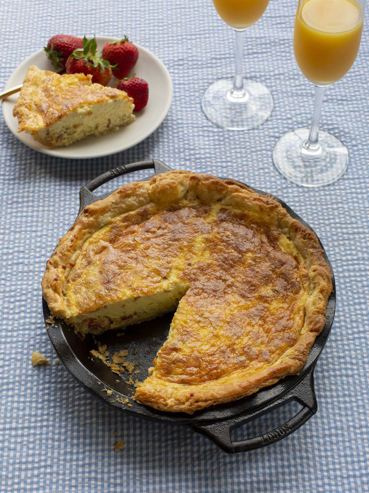 Lodge Bakeware Pie Pan