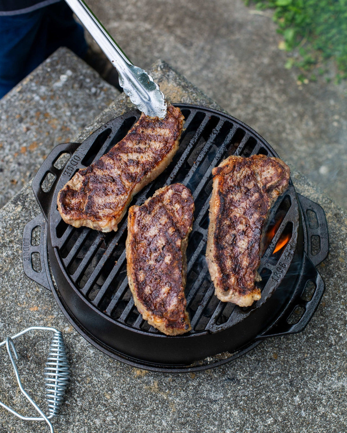 Lodge Portable Round Grill