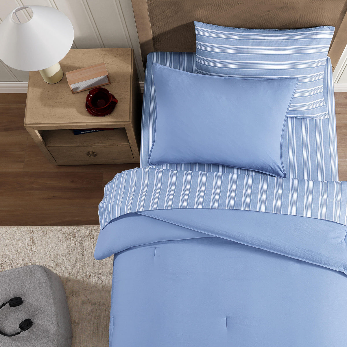 Hilfiger Core Solid/Sailing Stripe Bed-in-a-bag Set
