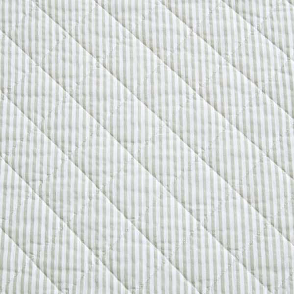 Oxford Stripe Quilt Set