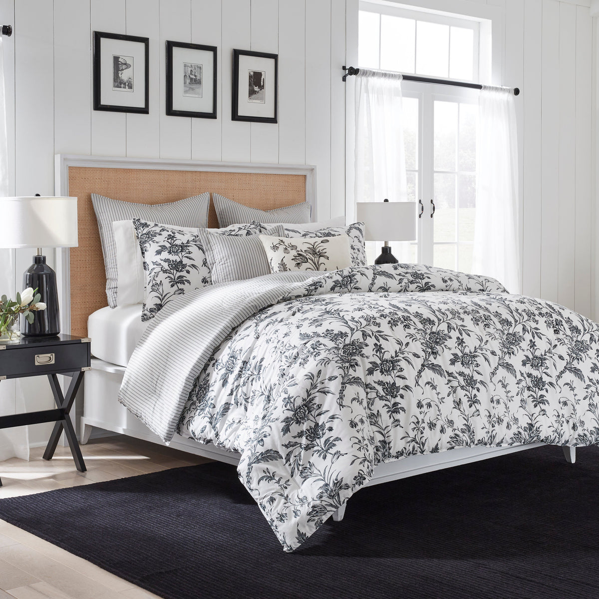 Amberley Comforter Set