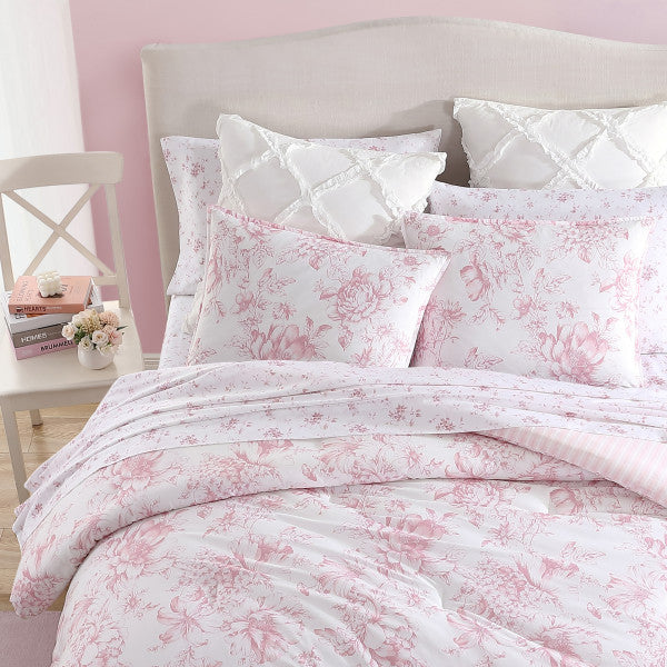 Delphine Comforter Set